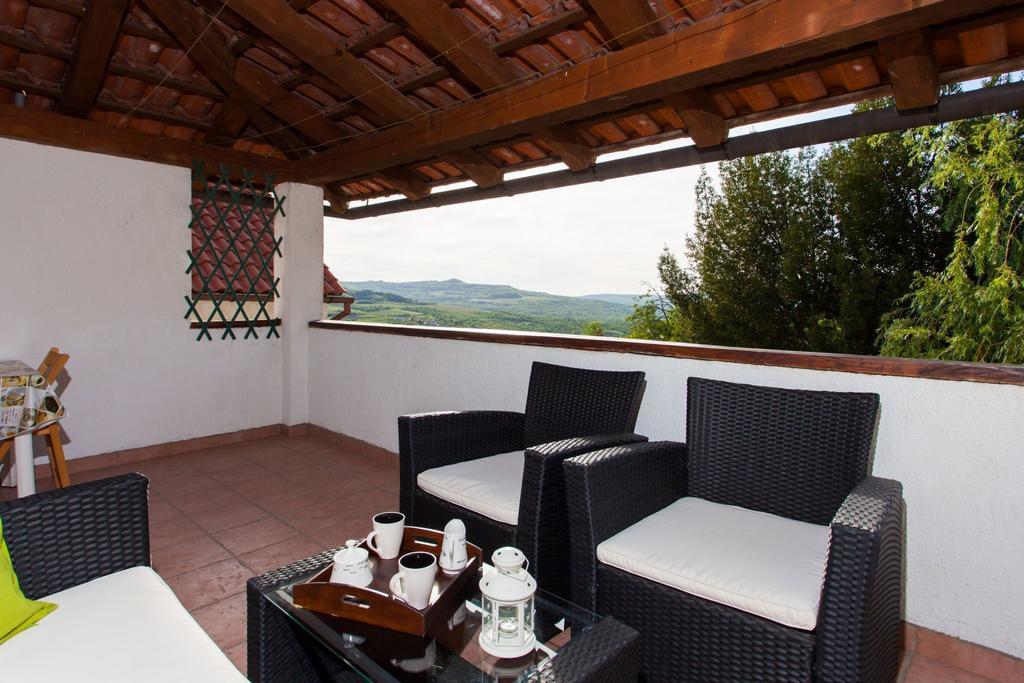 Apartments Garden Motovun Quarto foto